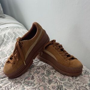 Women’s Chunky Suede-Style Platform Sneakers in Chestnut Brown